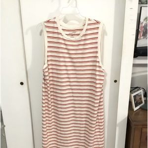 Red/ white sleeveless maxi